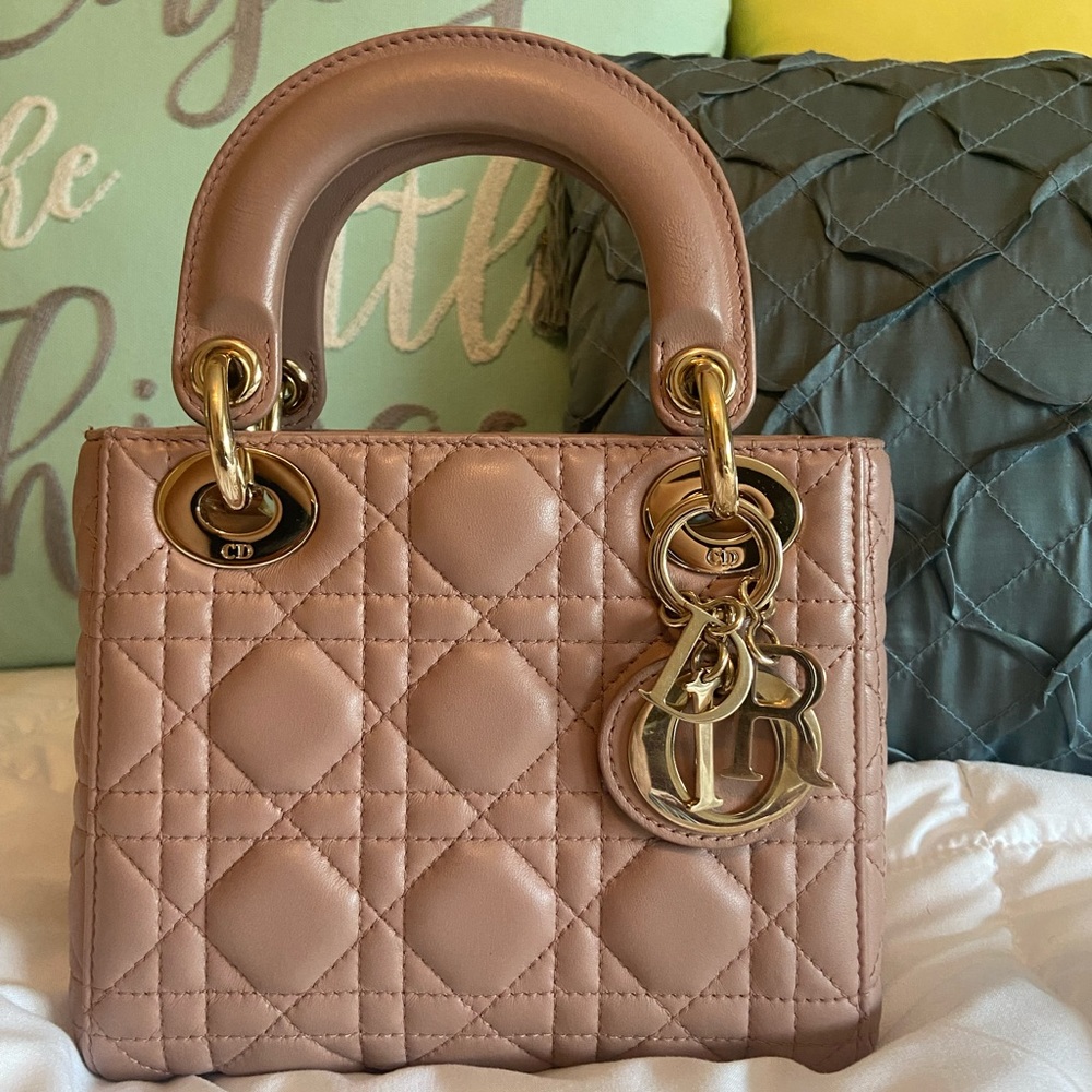 Mini Lady Dior - Picture 2 of 16